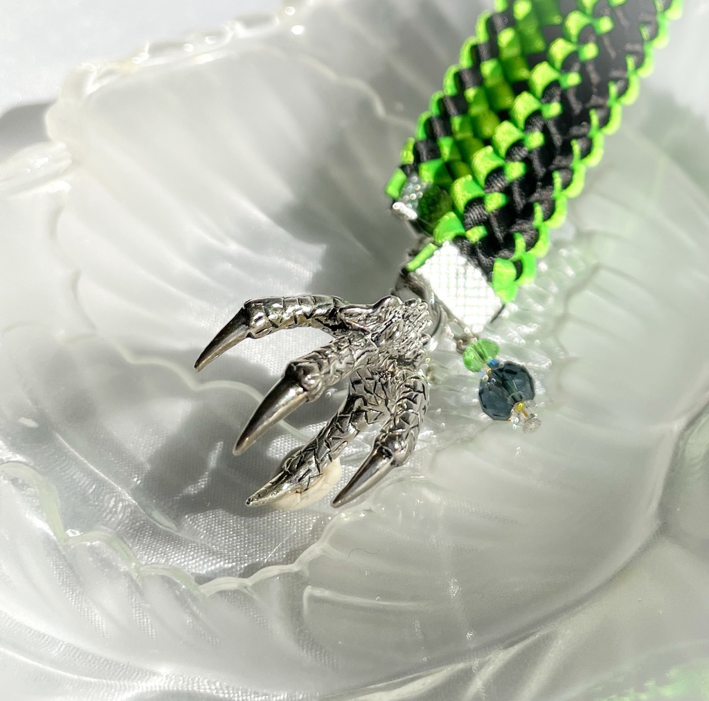 茨の森のバッグチャーム