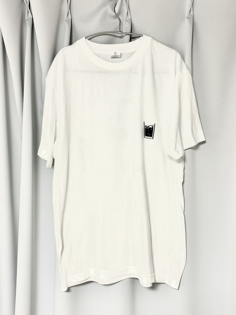 コンビニでコーラを買うときに着るTシャツ