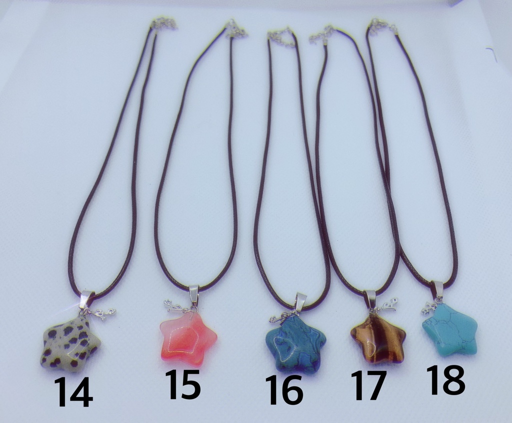 星に願いを⭐️STAR LIGHTペンダント