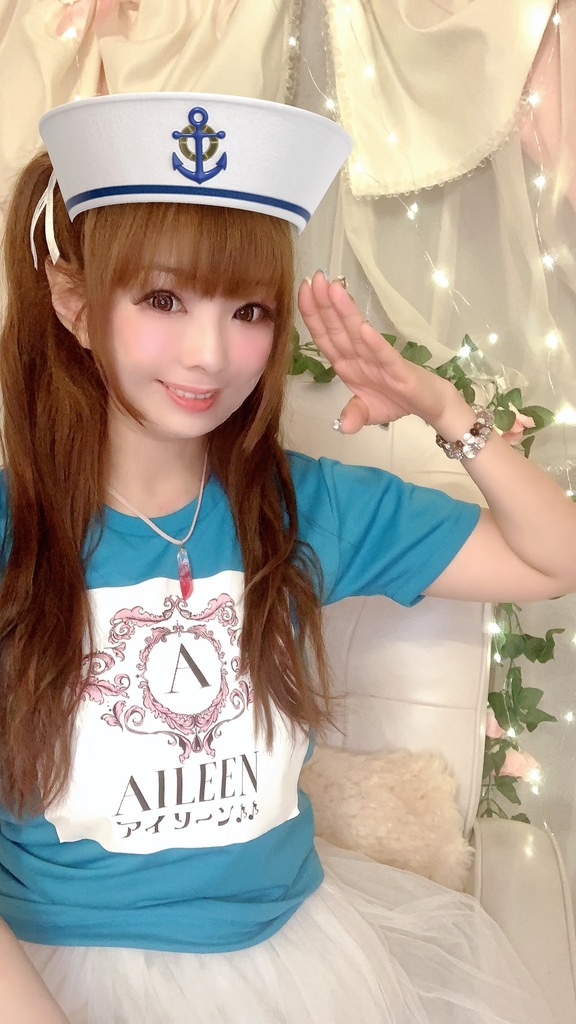 あなただけの為に作ります。キラキラレジンクリスタルペンダント