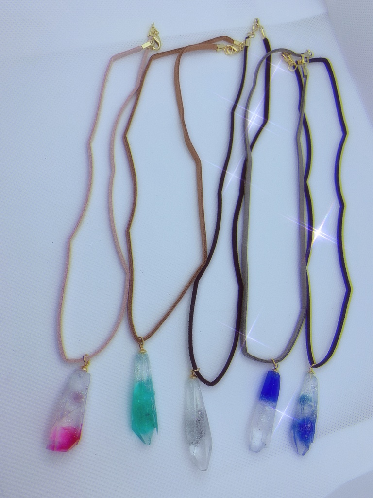 あなただけの為に作ります。キラキラレジンクリスタルペンダント