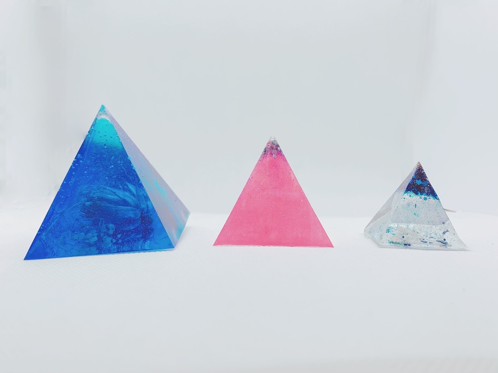 宇宙のビビビキラ💎リンたん奇跡のパワーピラミッド