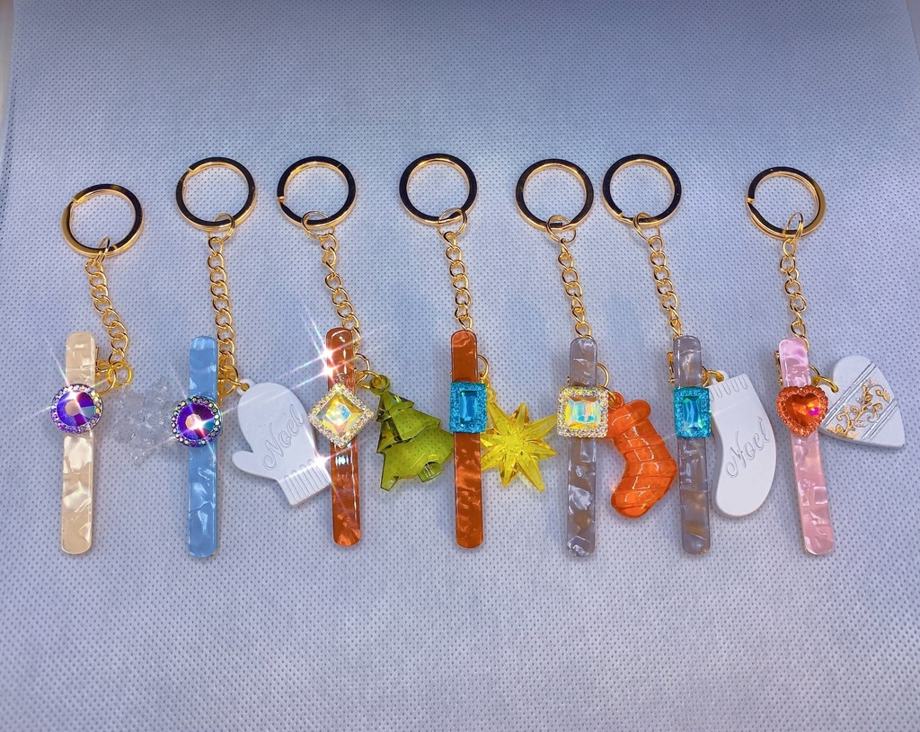 カラフルXmasファンタジー🦄❄️クリップキーホルダー🗝💓🎄🎅