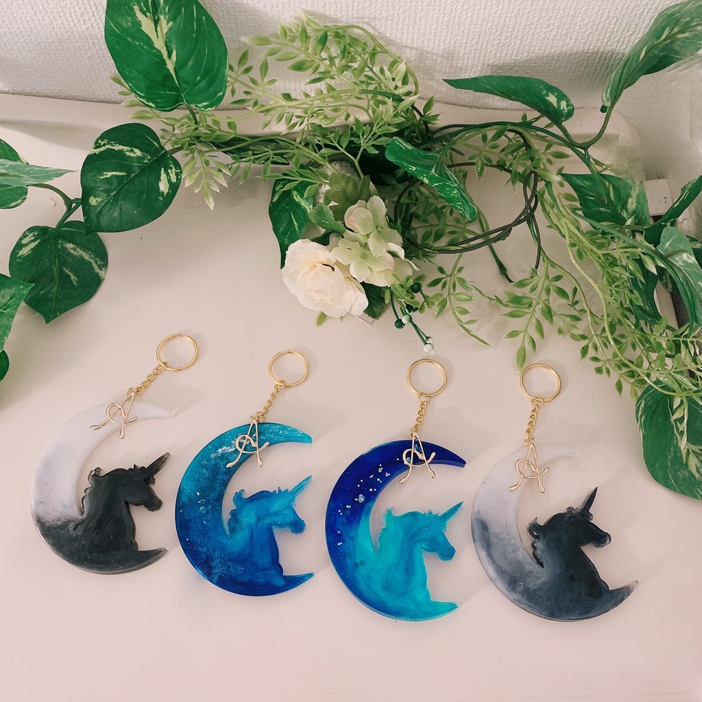 宇宙と月の幻想🌛🦄🧚♀️🧜♀️🐰キーホルダー