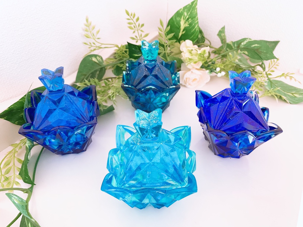 青の宝石💎小物入れ