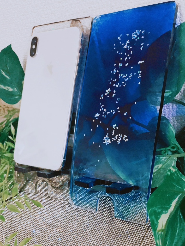新しい宇宙との交信スマホスタンド✨