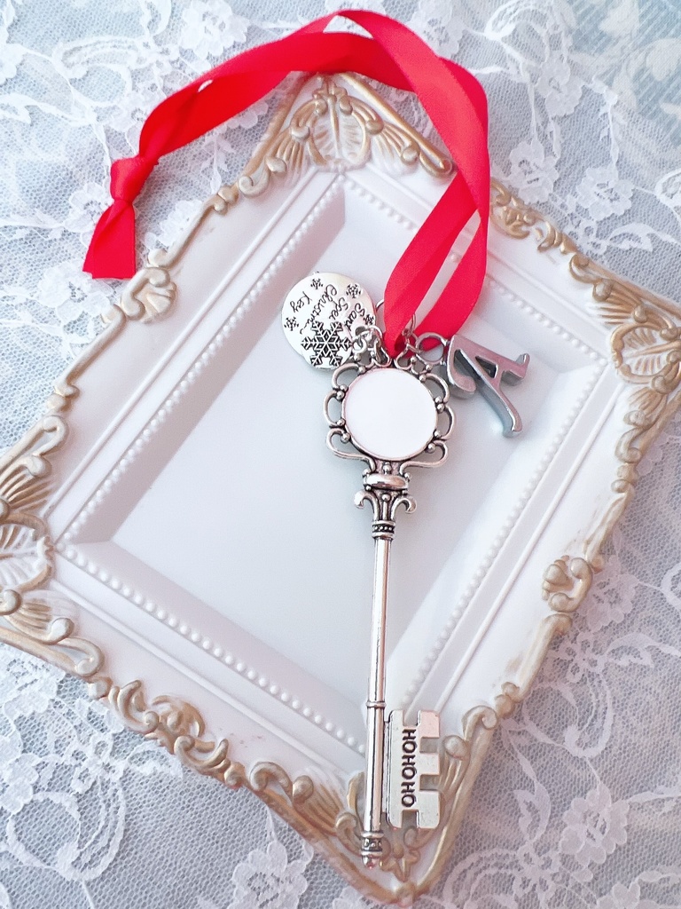 Christmas truth planet secret keyキーホルダー🎄🪐🔑