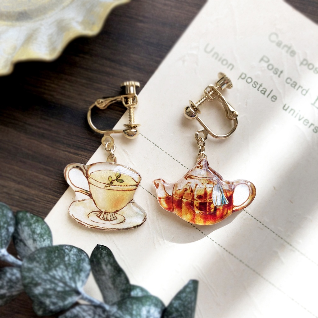 Milktea earring｜紅茶のティーポット＆ティーカップイヤリング