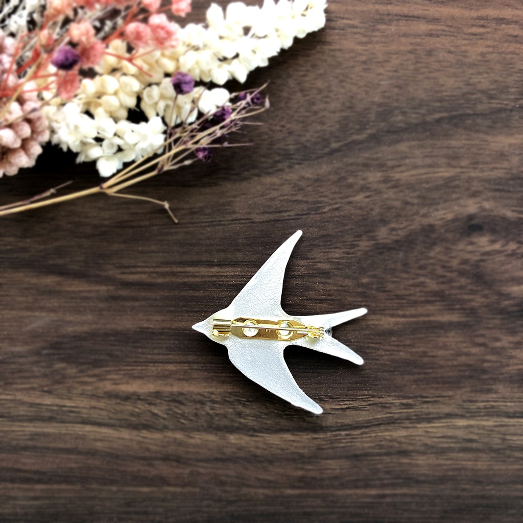 swallow brooch｜つばめブローチ 青い鳥 春