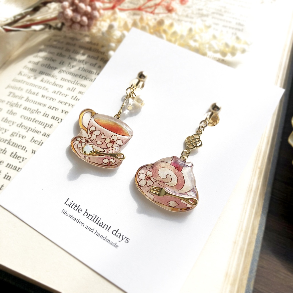 Teaset earring -Sakura-｜桜ティーカップ＆スイーツセットイヤリング