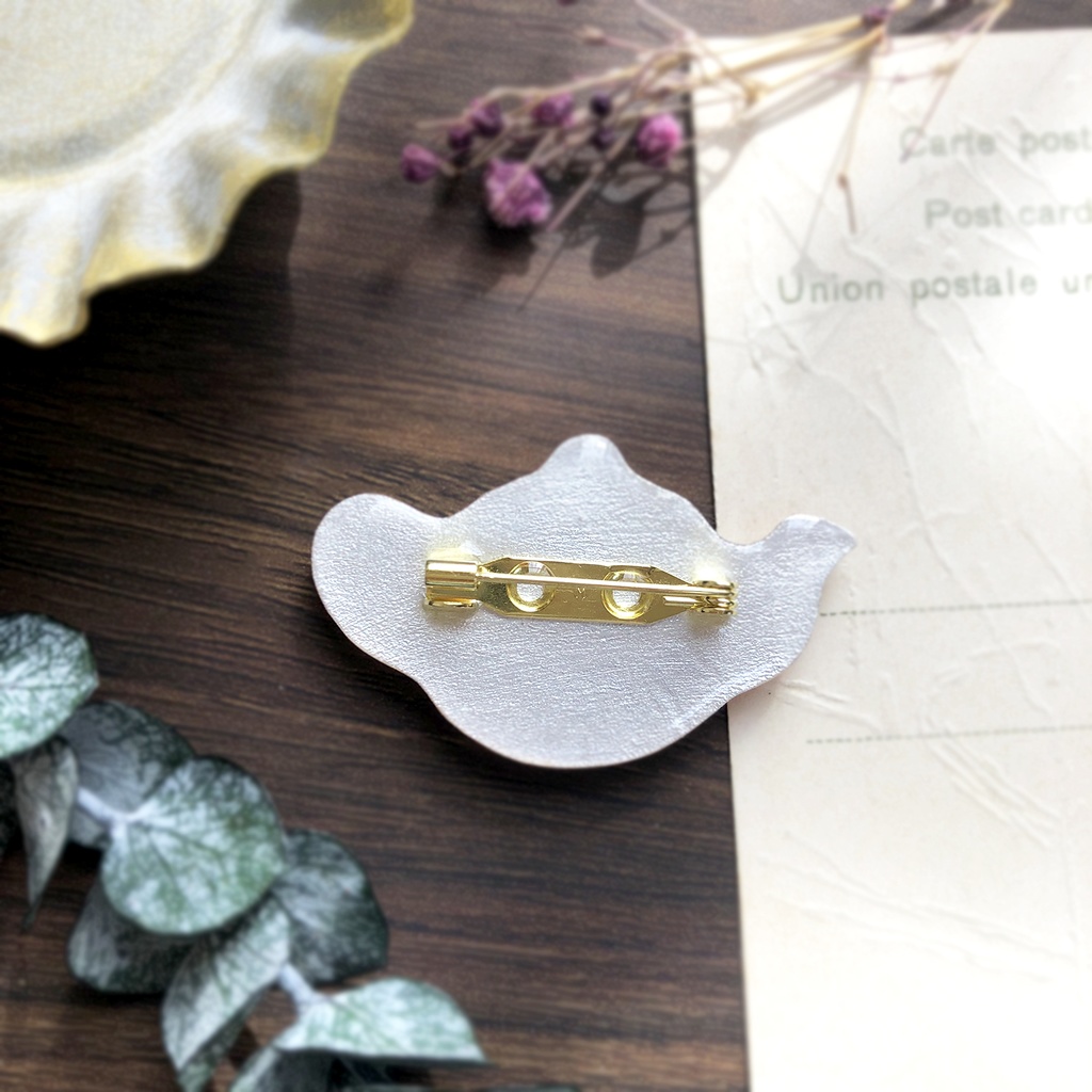 AppleTeapot Brooch|紅茶のティーポットブローチ 母の日 Little brilliant days BOOTH ブローチ お洒落なティータイム 紅茶 ポット アリス チャーム アクセサリー