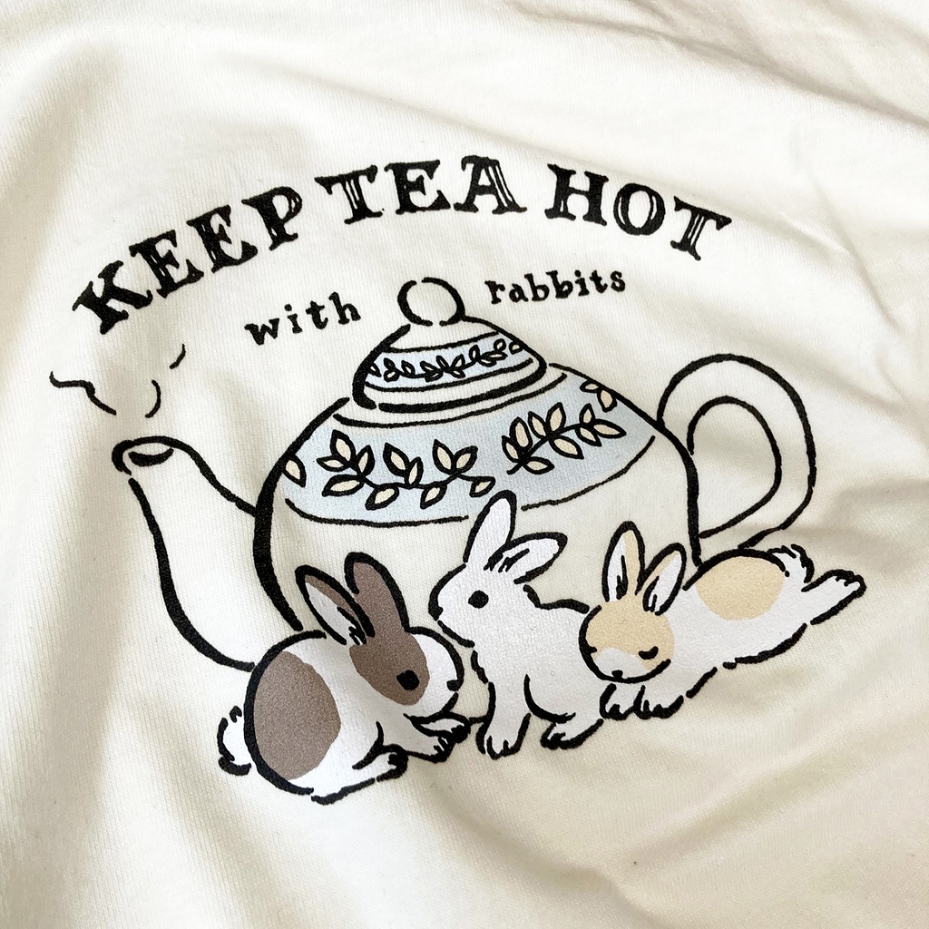 【7月中旬発送】Rabbit Tea Tシャツ(クリーム)|うさぎ〔動物シリーズ〕