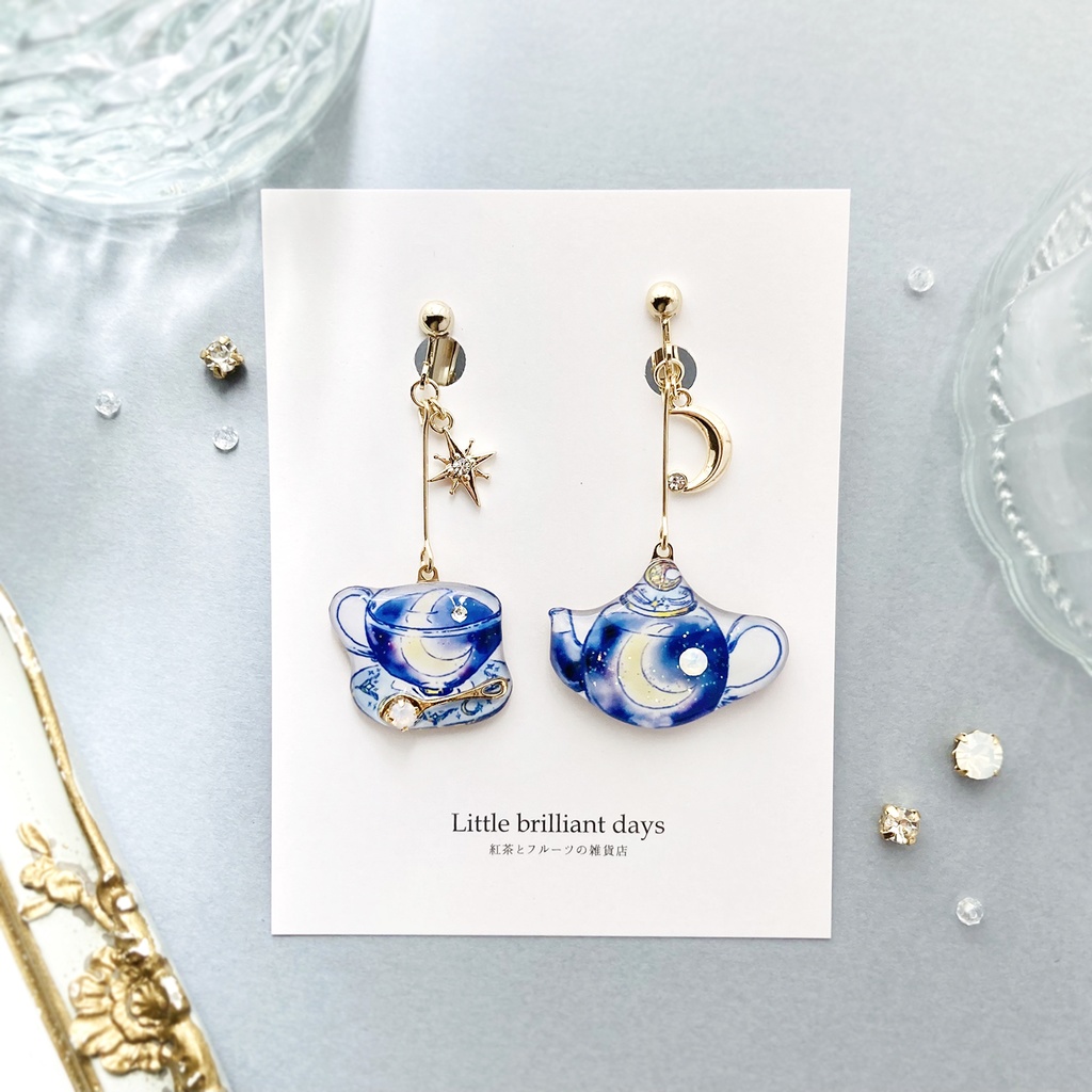 MoonTea earring|夜空と月のティーカップ&ポットイヤリング・ピアス〔紅茶シリーズ〕
