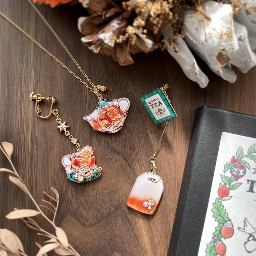 Teatime Christmas Coffret -OrangeTea-|クリスマスコフレ【オレンジティー】(ティーカップのイヤリング・ピアス&ネックレス)〔紅茶シリーズ〕