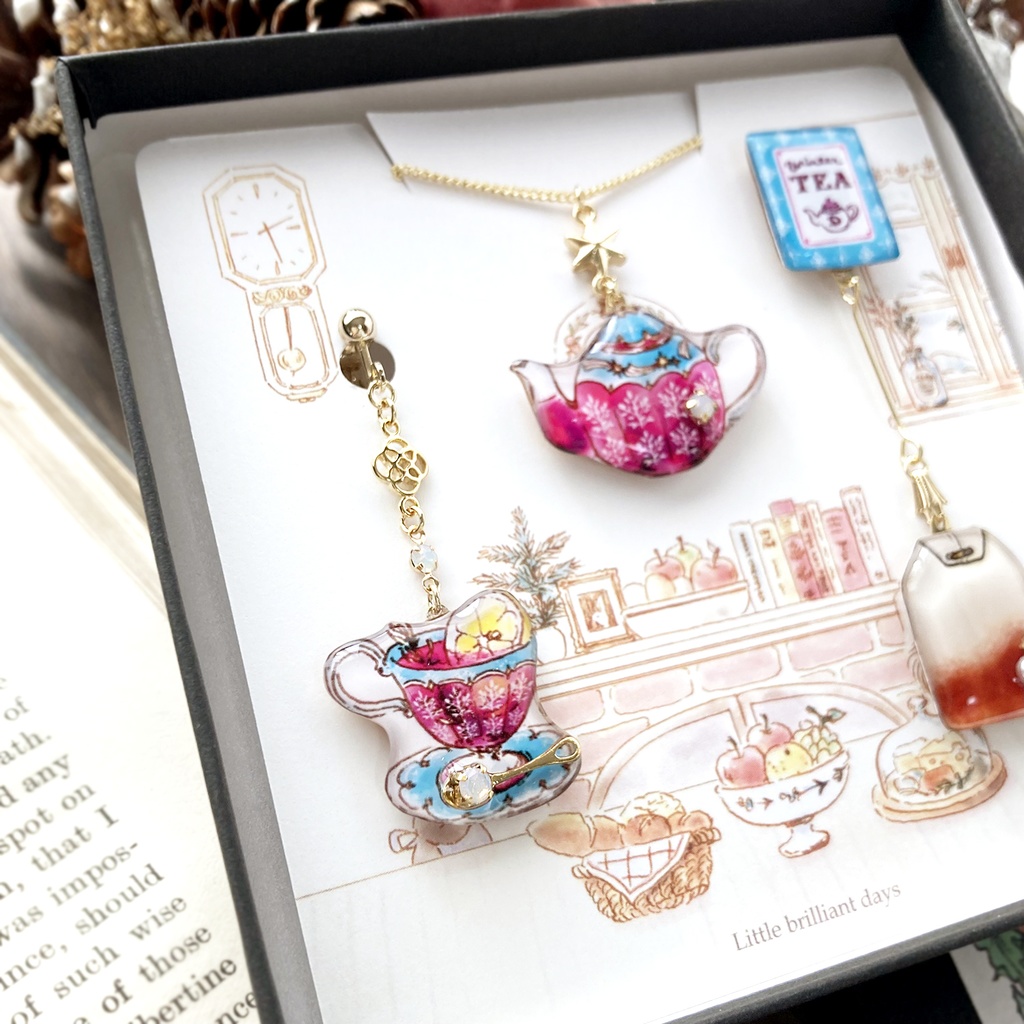 Teatime Christmas Coffret -PinkTea-|クリスマスコフレ【ピンクティー】(ティーカップのイヤリング・ピアス&ネックレス)〔紅茶シリーズ〕