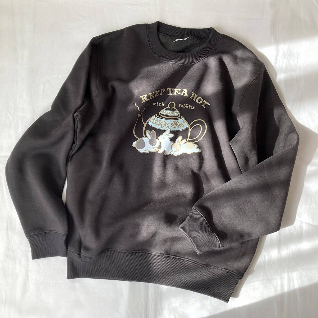 【12月中旬発送】うさぎティーポット裏起毛スウェット(スモークブラック)|長袖