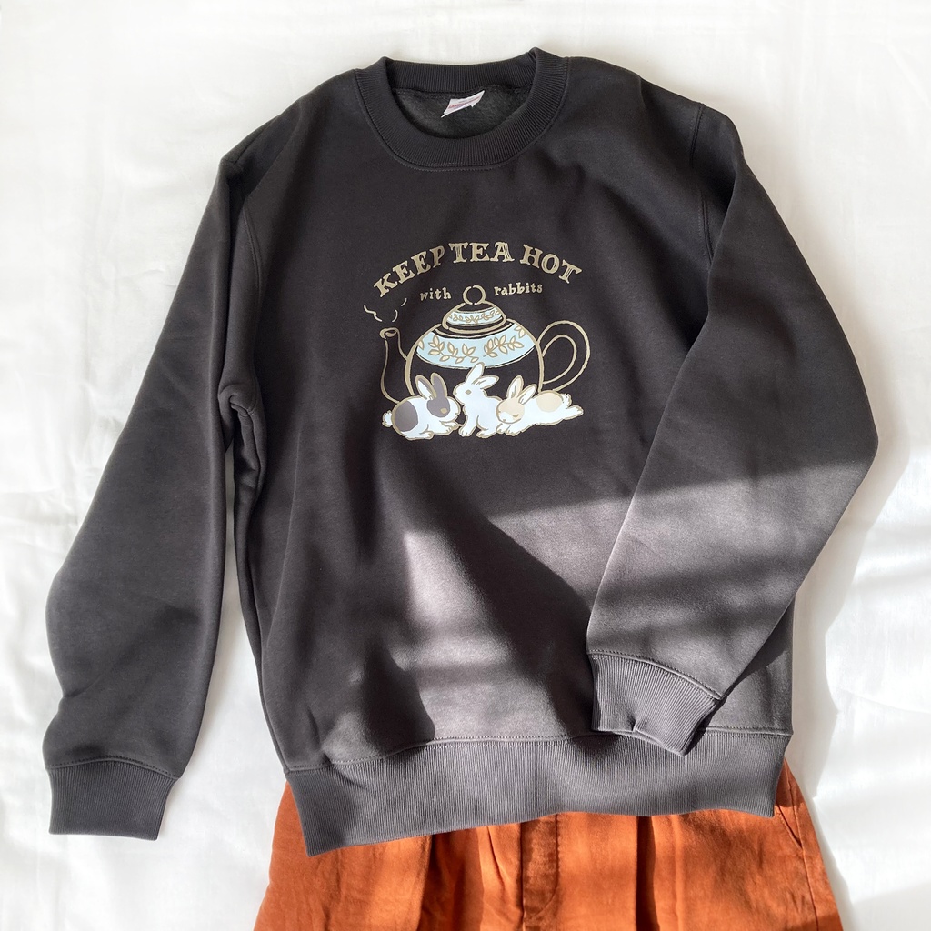 【12月中旬発送】うさぎティーポット裏起毛スウェット(スモークブラック)|長袖