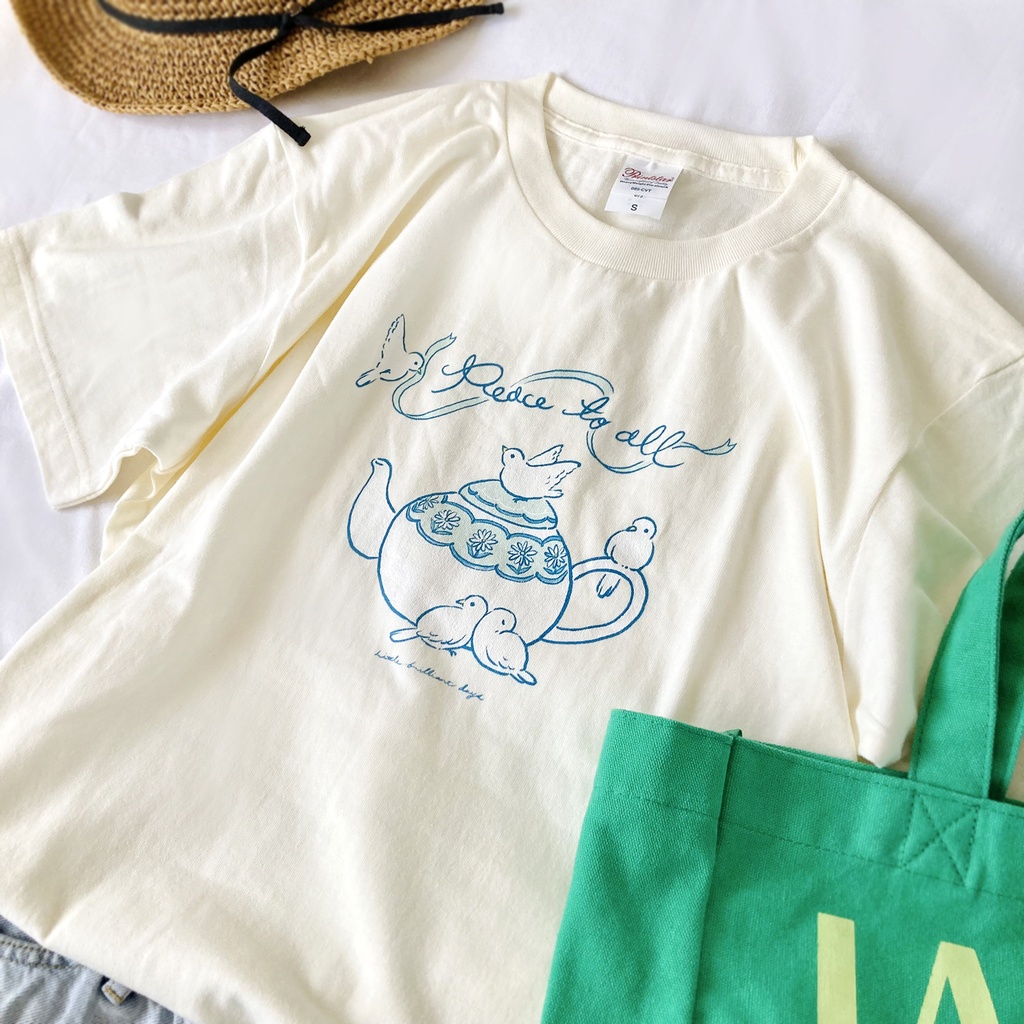 【8月下旬発送】小鳥とティーポットTシャツ(クリーム)