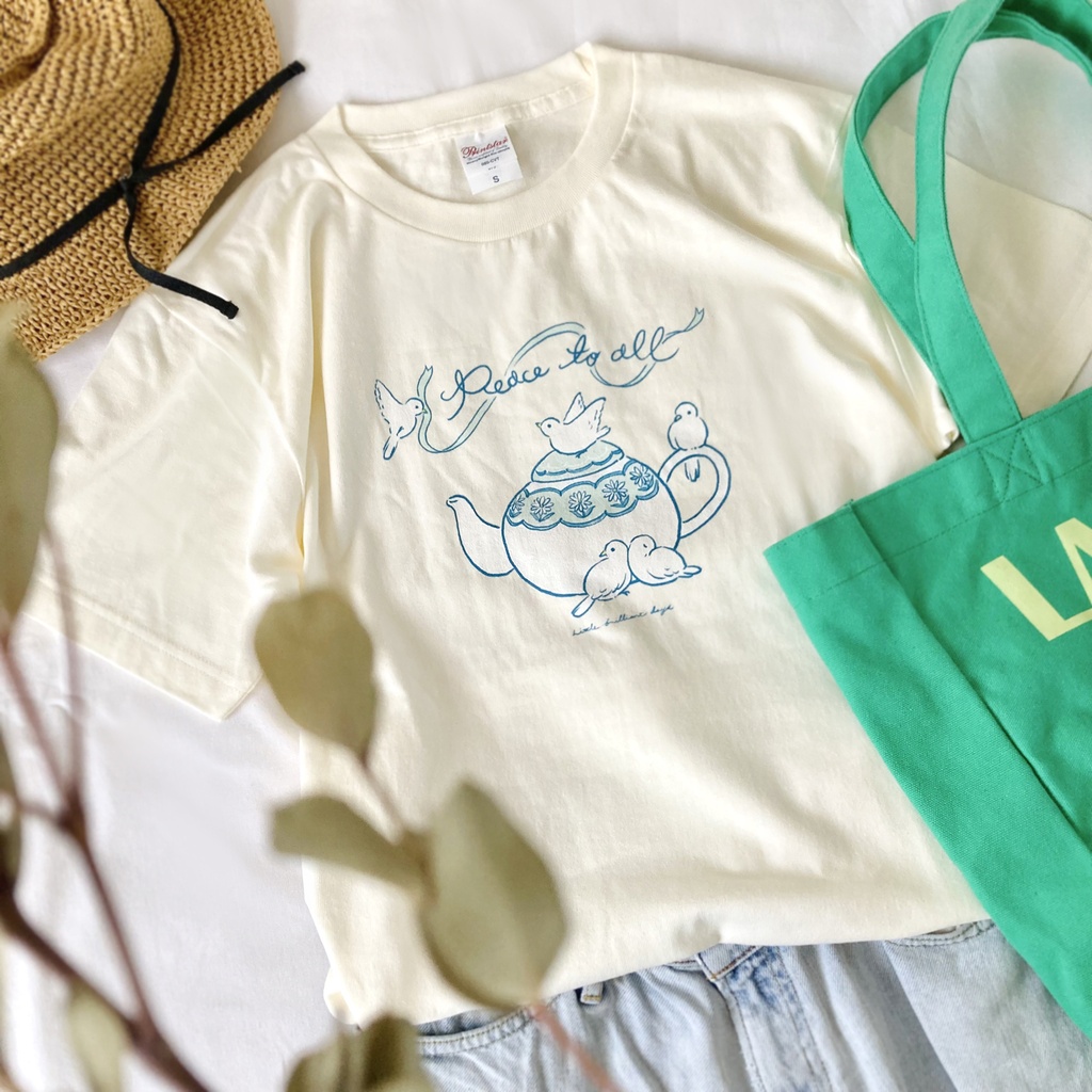 【8月下旬発送】小鳥とティーポットTシャツ(クリーム)