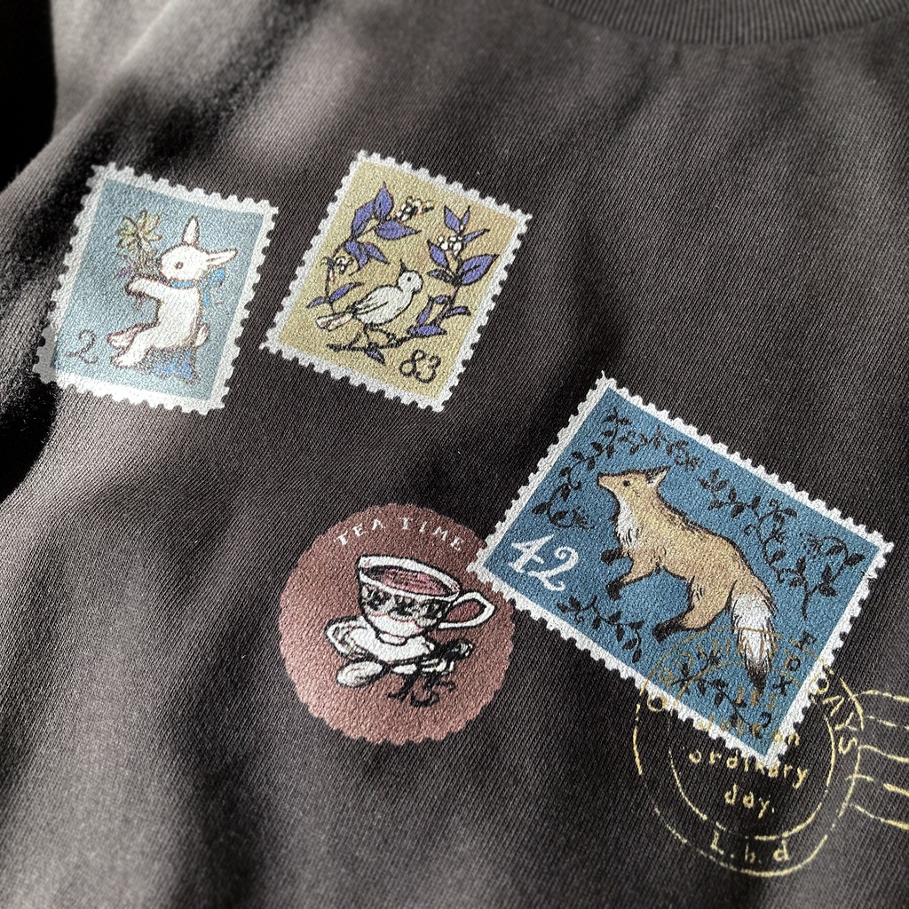 【10月下旬発送】切手ロンT(スモーキー)|長袖Tシャツ