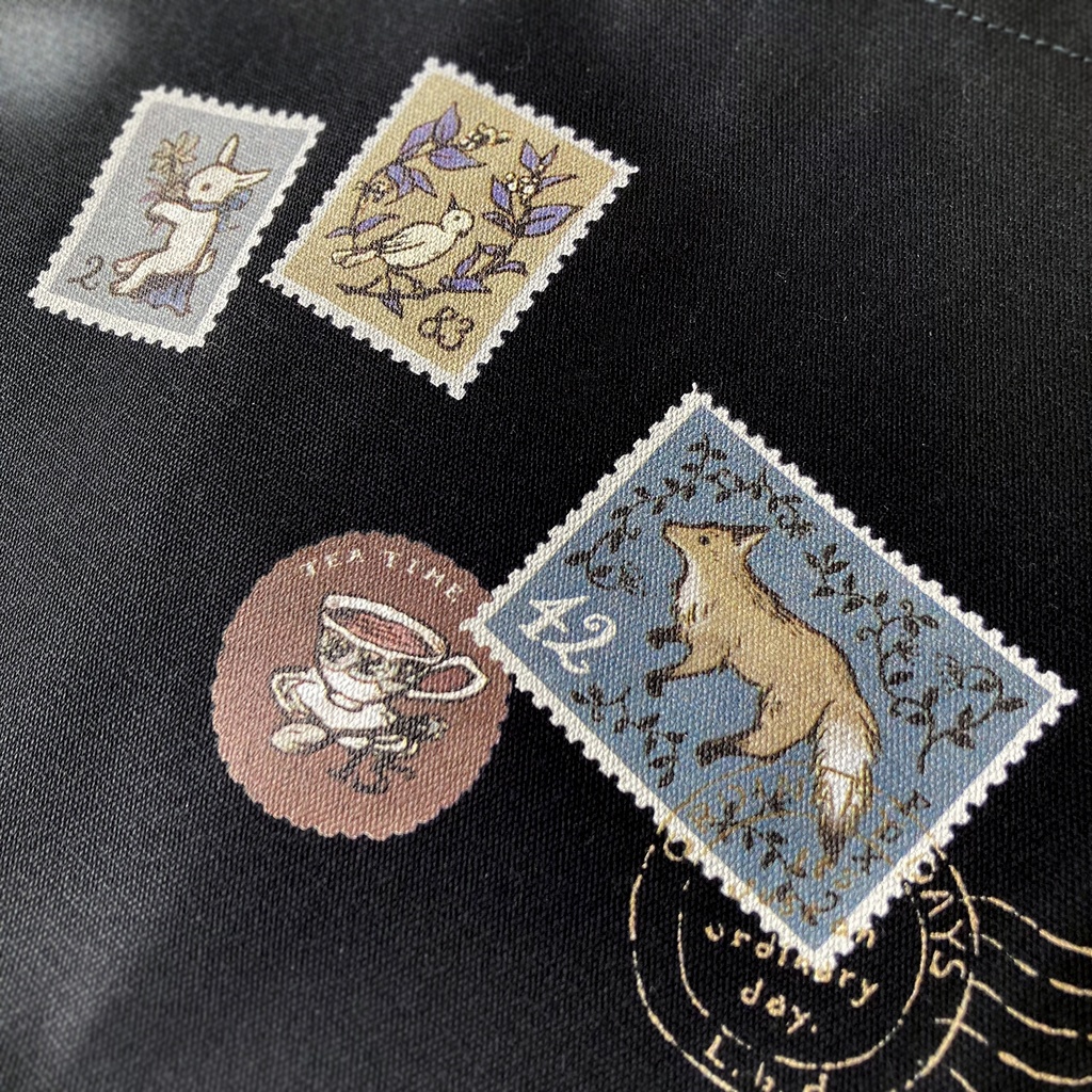 【10月下旬発送】切手のトートバッグ(黒)