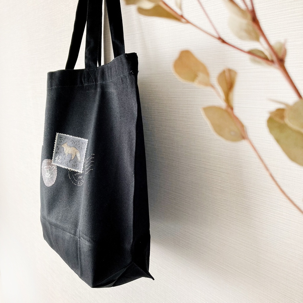 【10月下旬発送】切手のトートバッグ(黒)