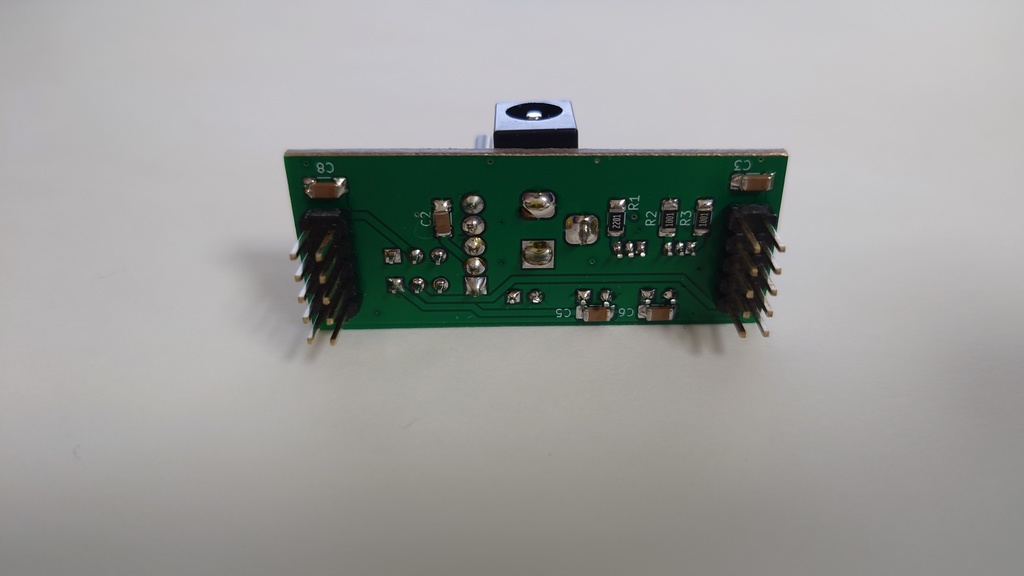 ブレッドボード用電源 (プロトタイプ品)