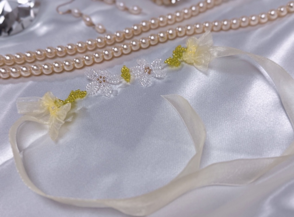 白桜のビーズヘッドドレス
