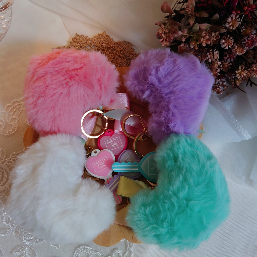 【わんぷり】ハートのモコモコキーホルダー