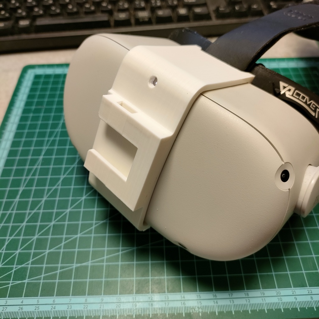 トラッカークイックリリースマウント(Quest2用)