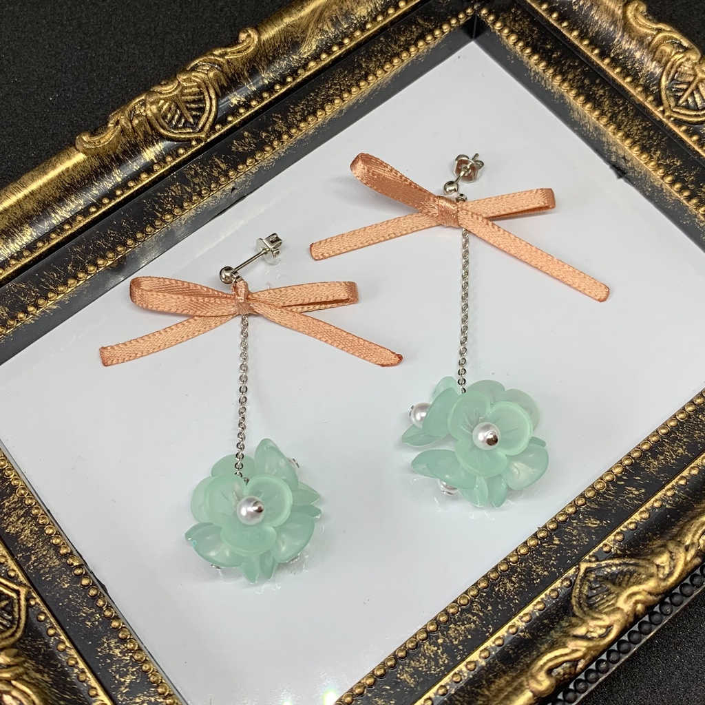 リシくんイメージ フラワー イヤリング・ピアス