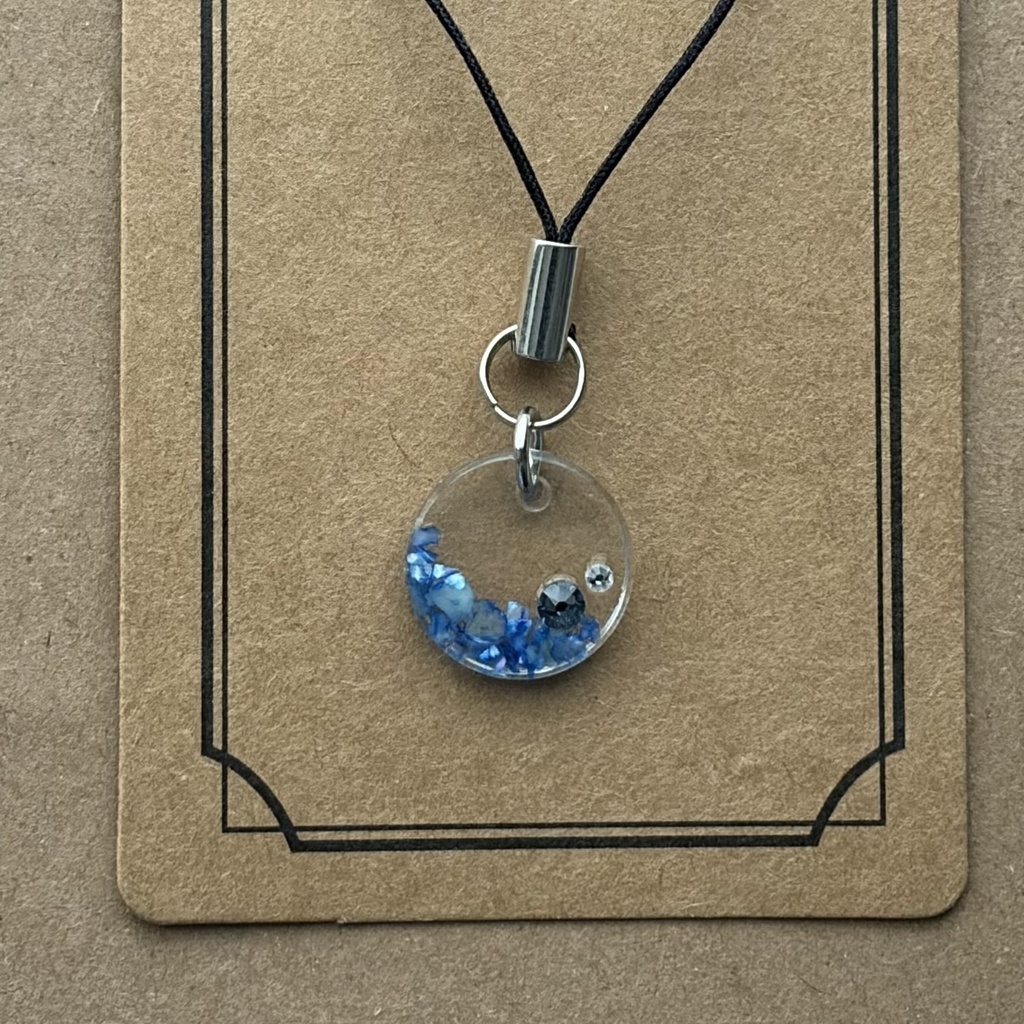 レジンキーホルダー　せせらぎ