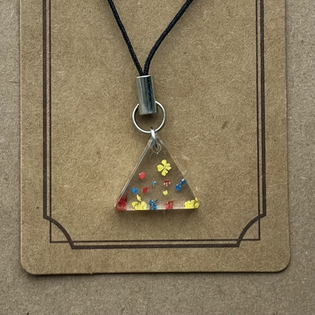 お花のレジンキーホルダー　ビビッド