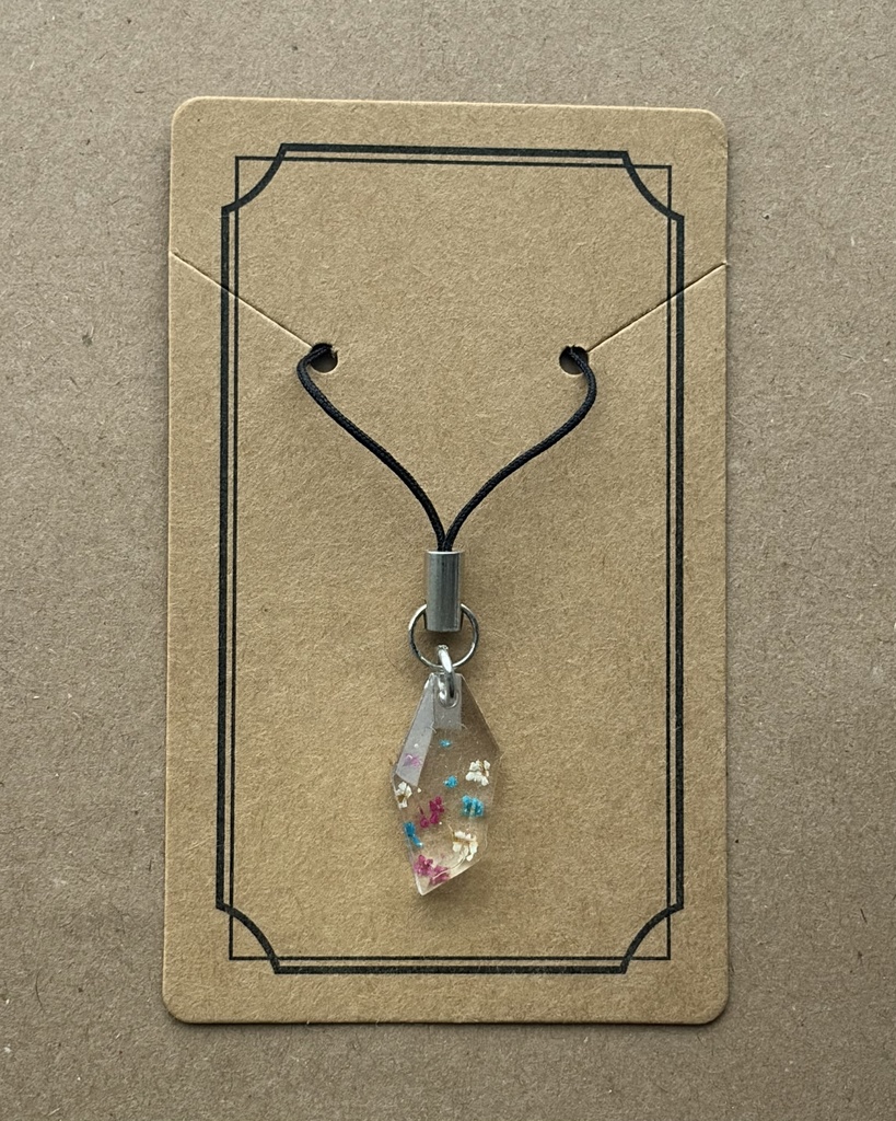 お花のレジンキーホルダー フレンチ