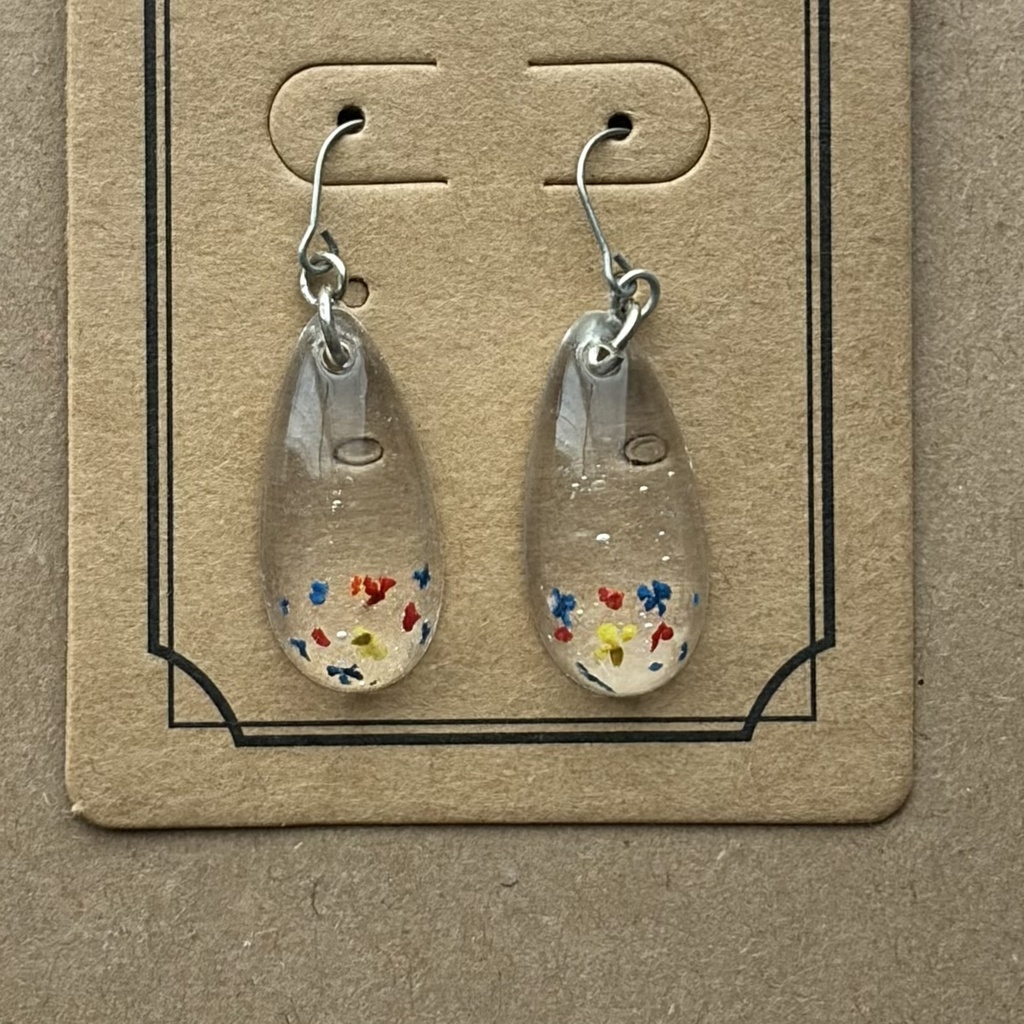 揺れるお花のレジンピアス　ビビッド
