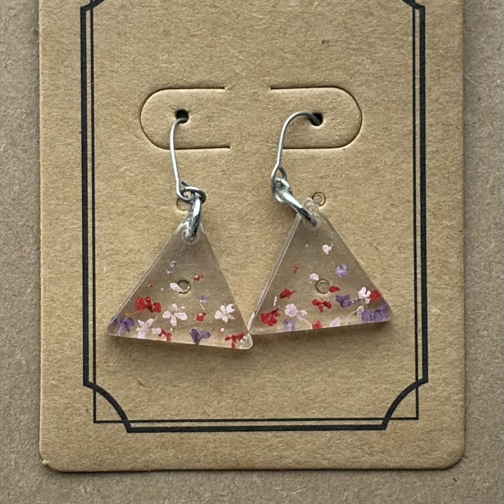 揺れるお花のレジンピアス　春爛漫