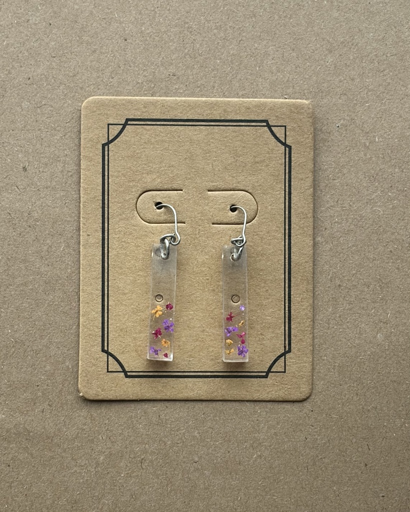 揺れるお花のレジンピアス ハロウィン