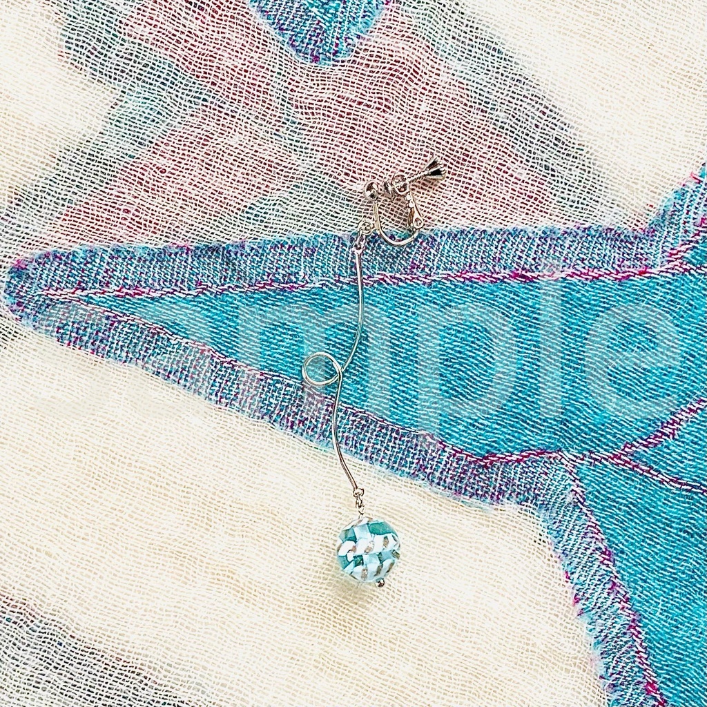 ソーダイヤリング(片耳用)