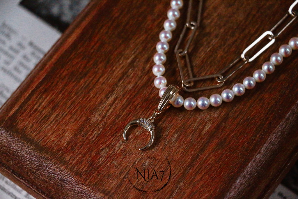 Perl×moon chain necklace
