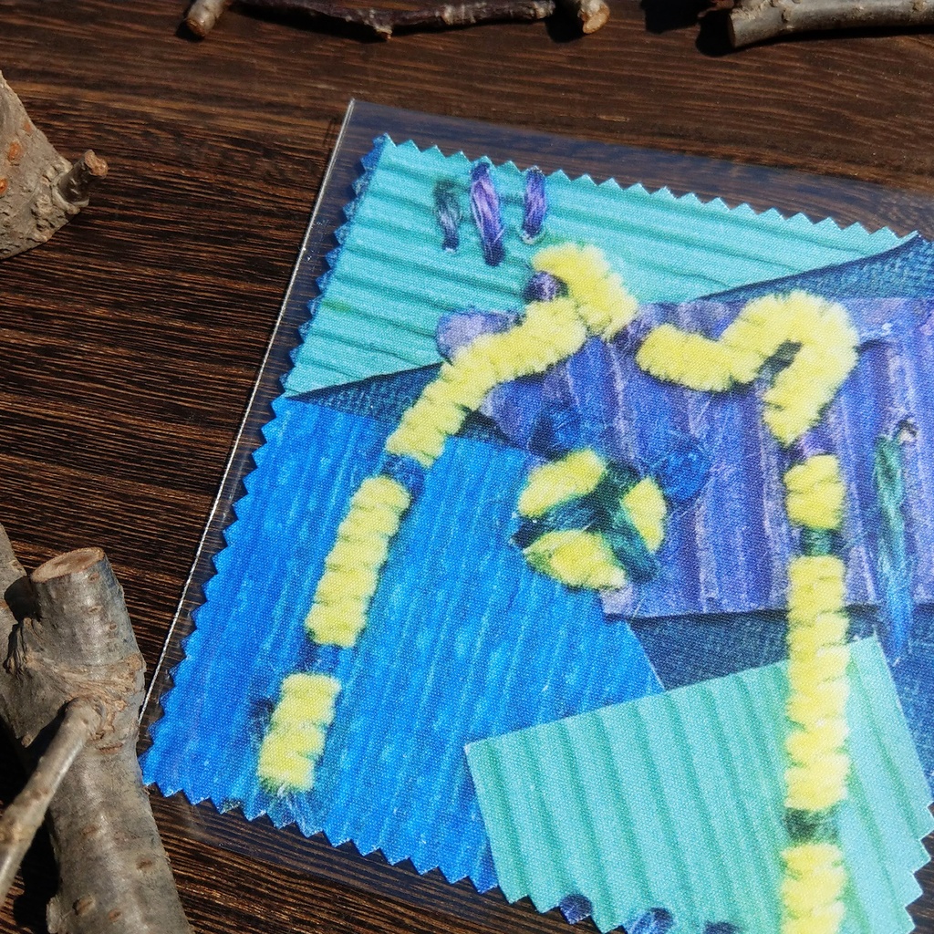 クマの爪痕に注意! メガネ拭き