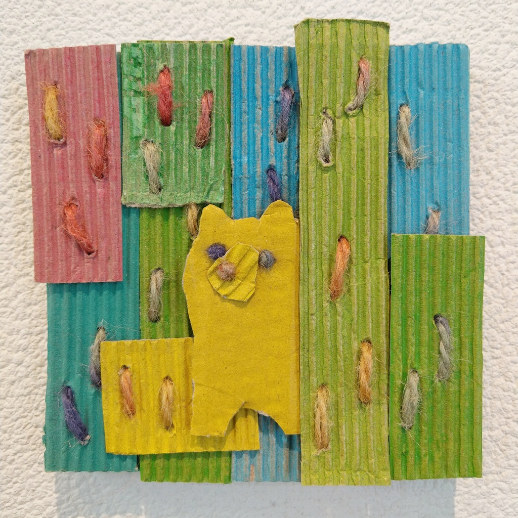 春のクマ【ダンボールアート】