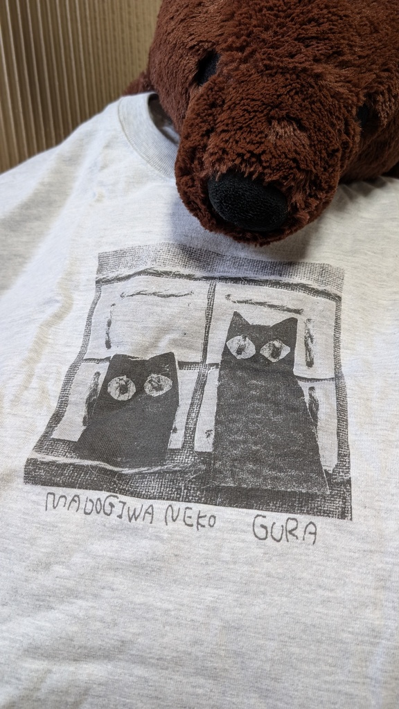 窓際ネコ・グレー スタンダードTシャツ