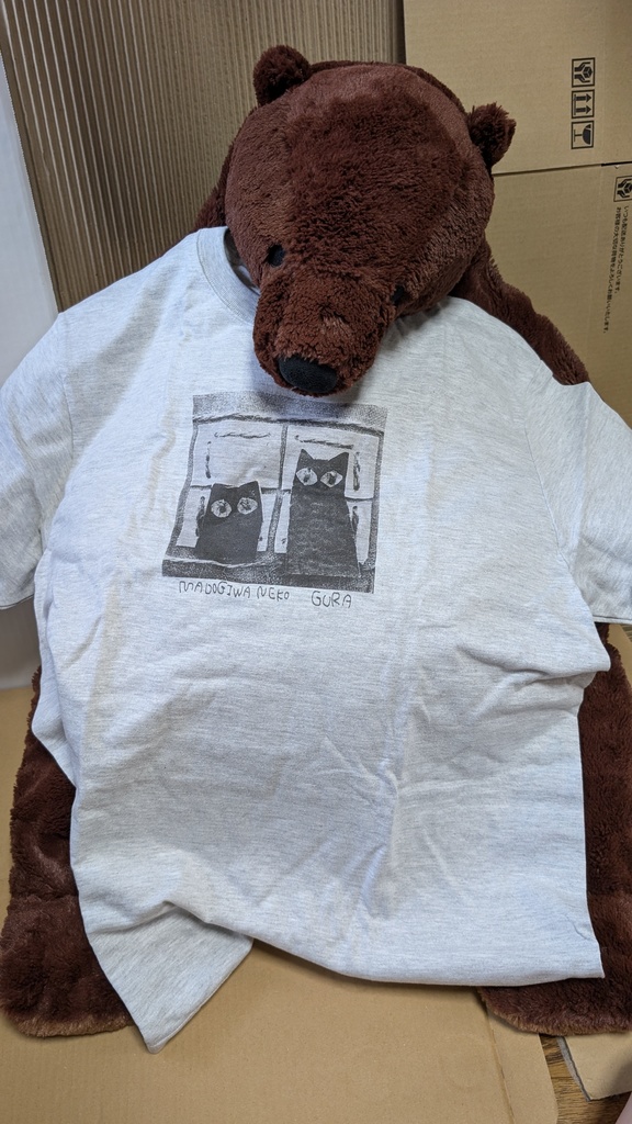 窓際ネコ・グレー スタンダードTシャツ