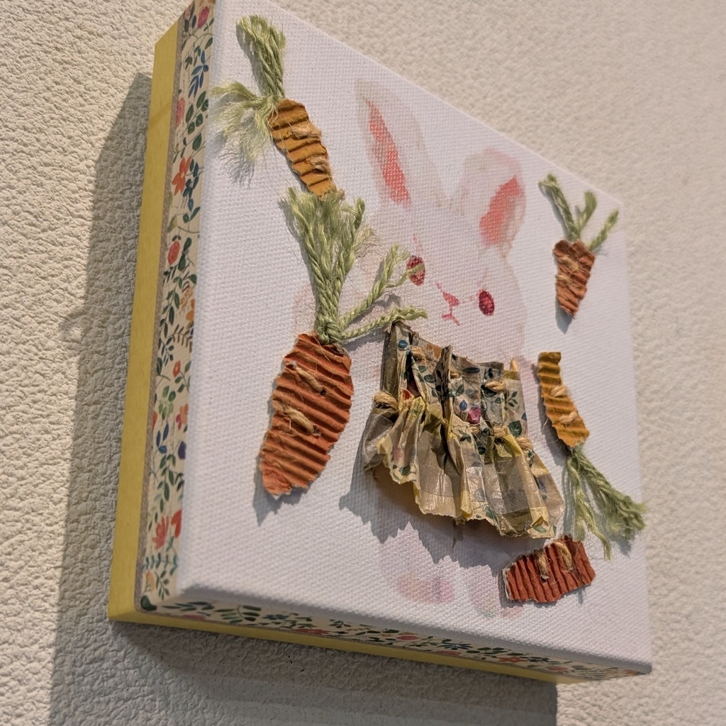 ぬいぐるみ着せ替え風キャンバス ニンジンうさぎ