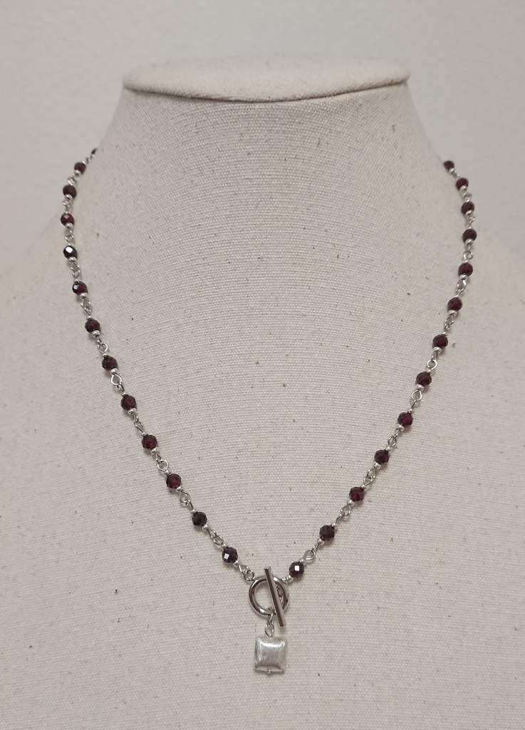 ソーロキマンテルネックレス