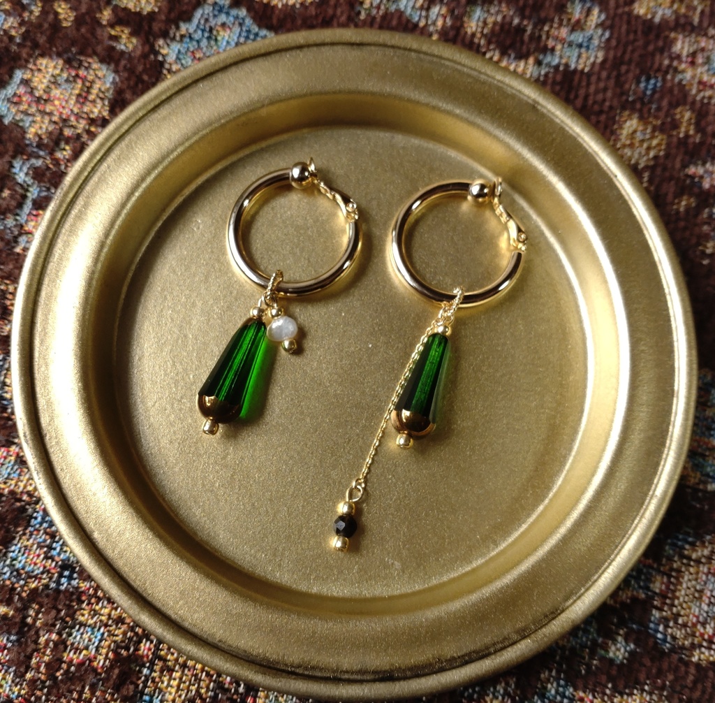 チェコシズク耳飾り