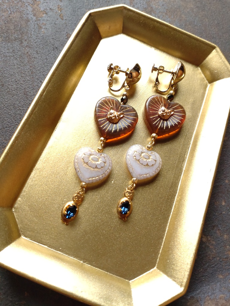 ヴァシ尾イヤリング