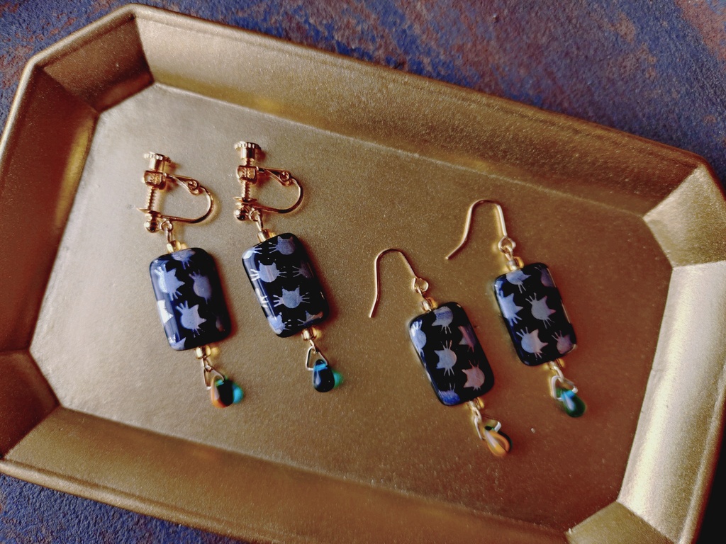 ヴァシ尾ネコチャンいっぱい耳飾り