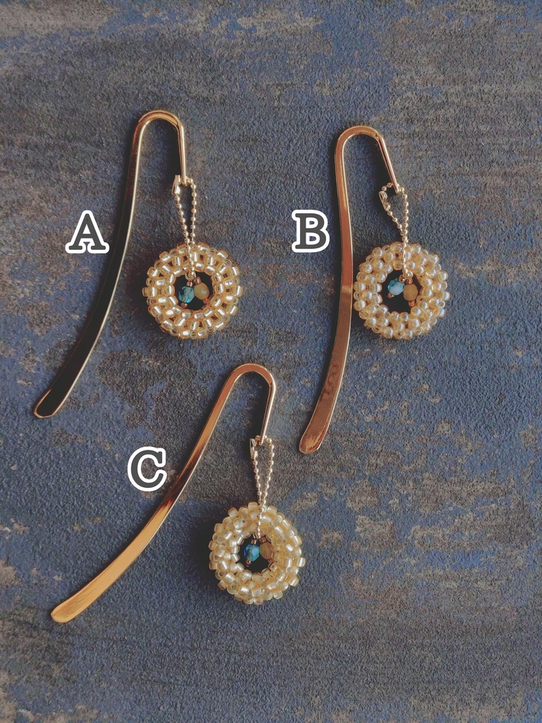 スーシュカブックマーカー