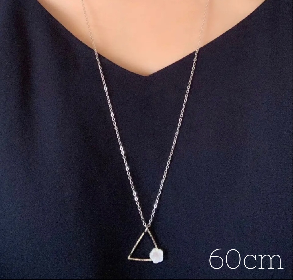 シリウスのバラ煌めく冬の大三角ネックレス